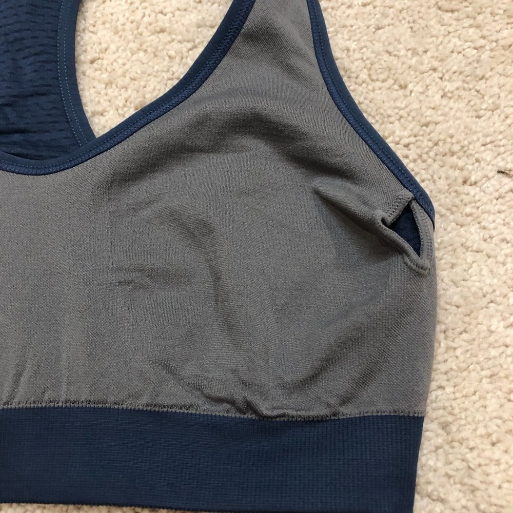 Amazing Sports Bra Blue Medium Support Bra Top - Picture 7 of 9